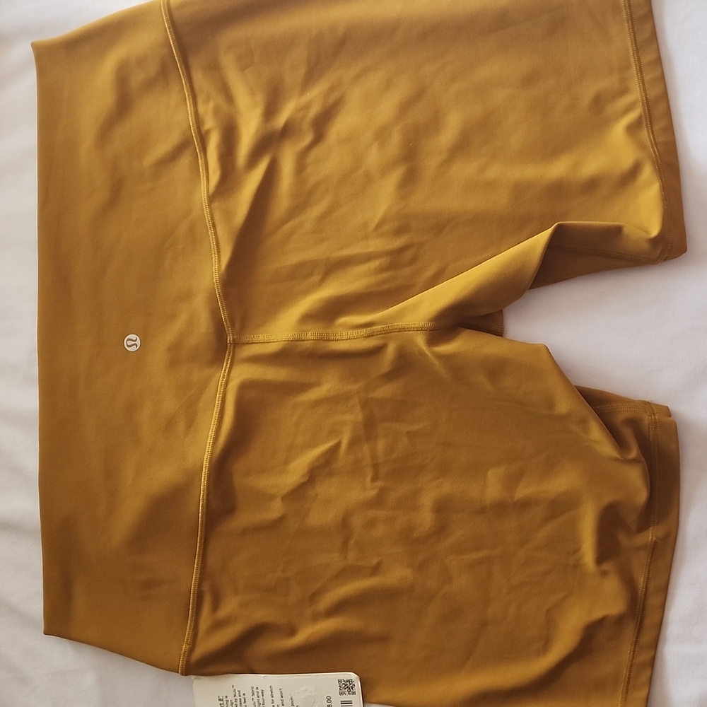 NWT Lululemon Align HR Short 8"